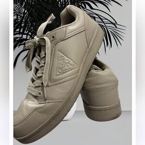 GUESS Men's Beige Sneakers